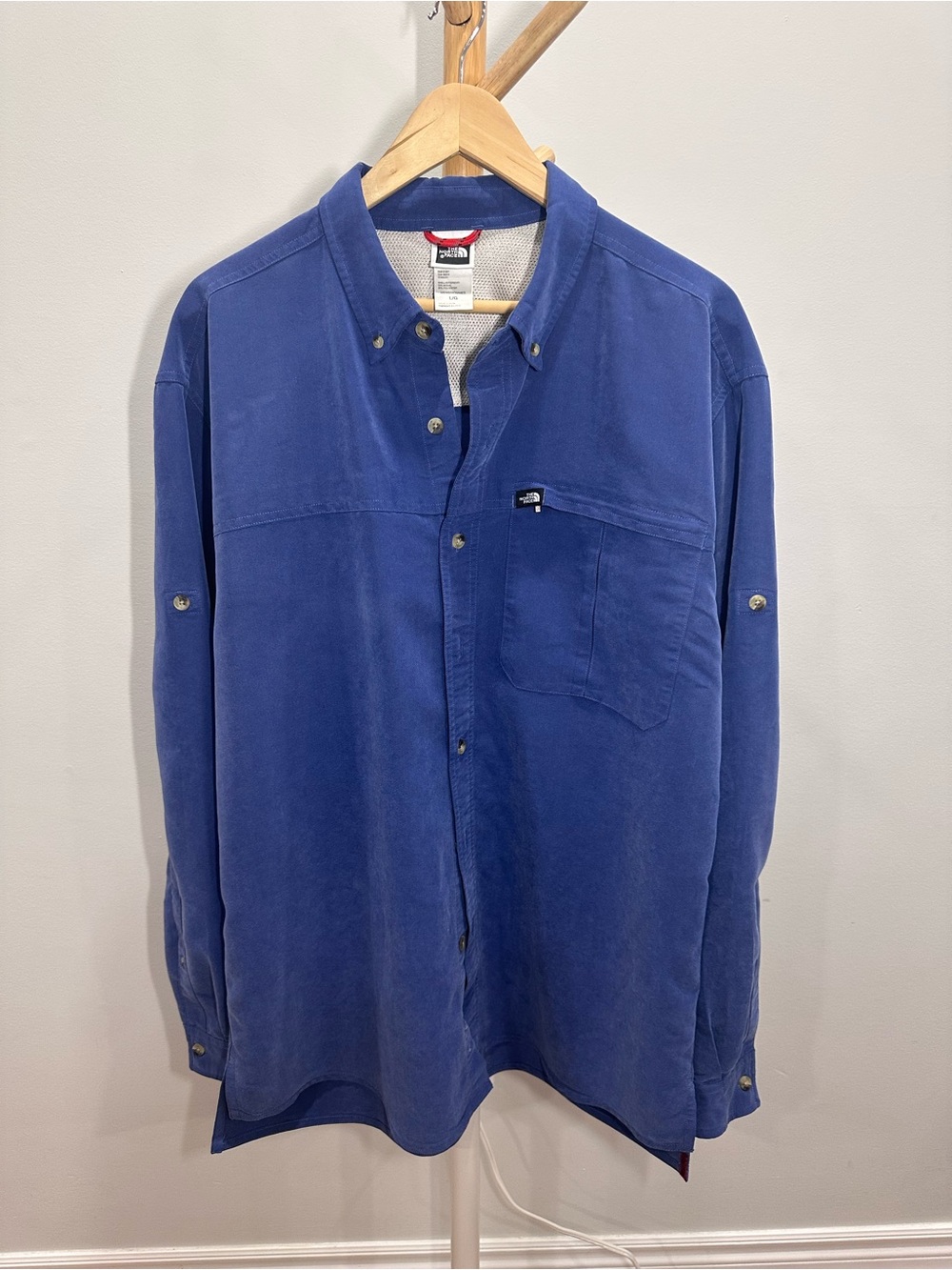 The North Face Men's Blue Button-Down Casual Brushed Suede-Feel Shirt Size Large